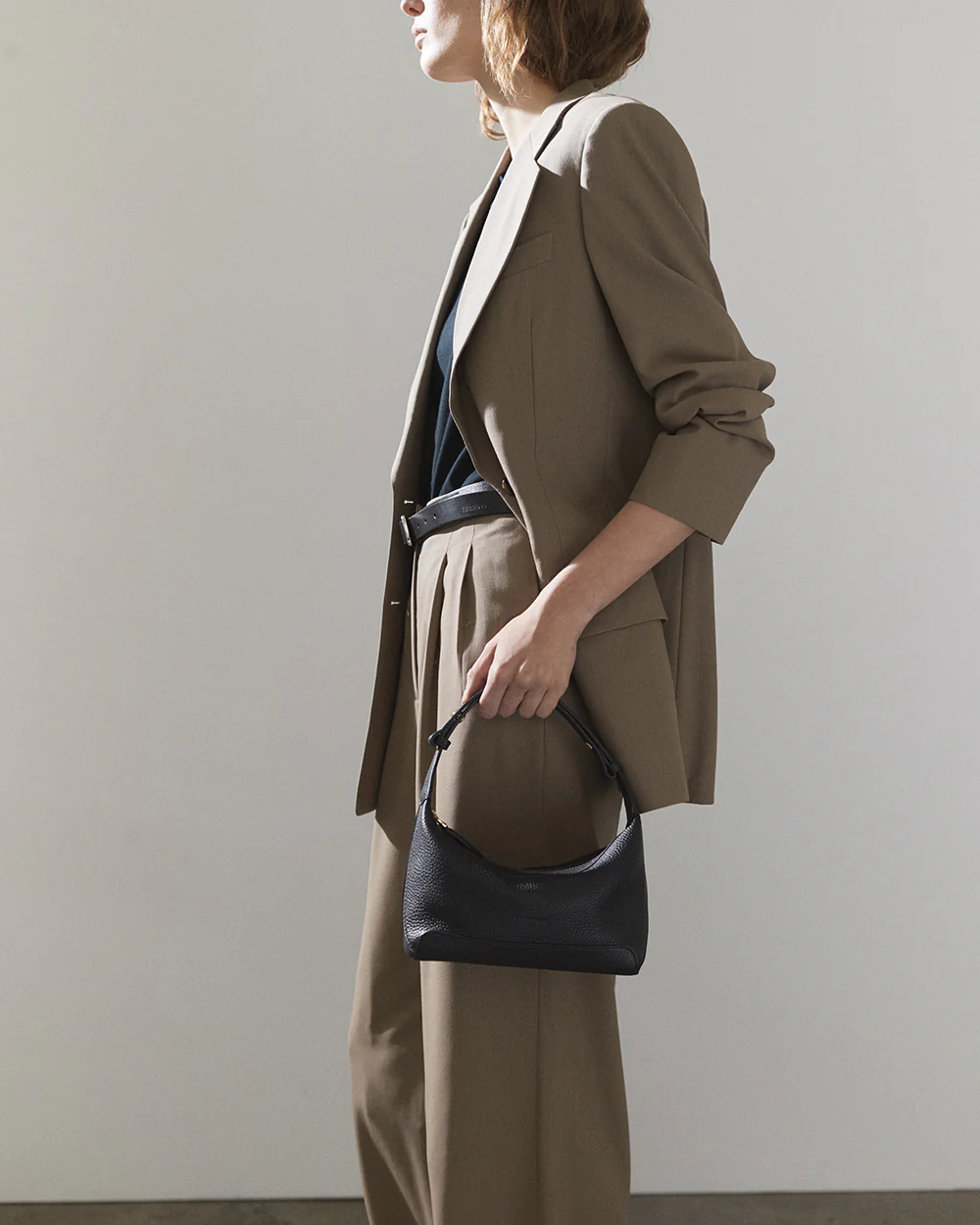 Harri Bag: Black Gold - Image 13