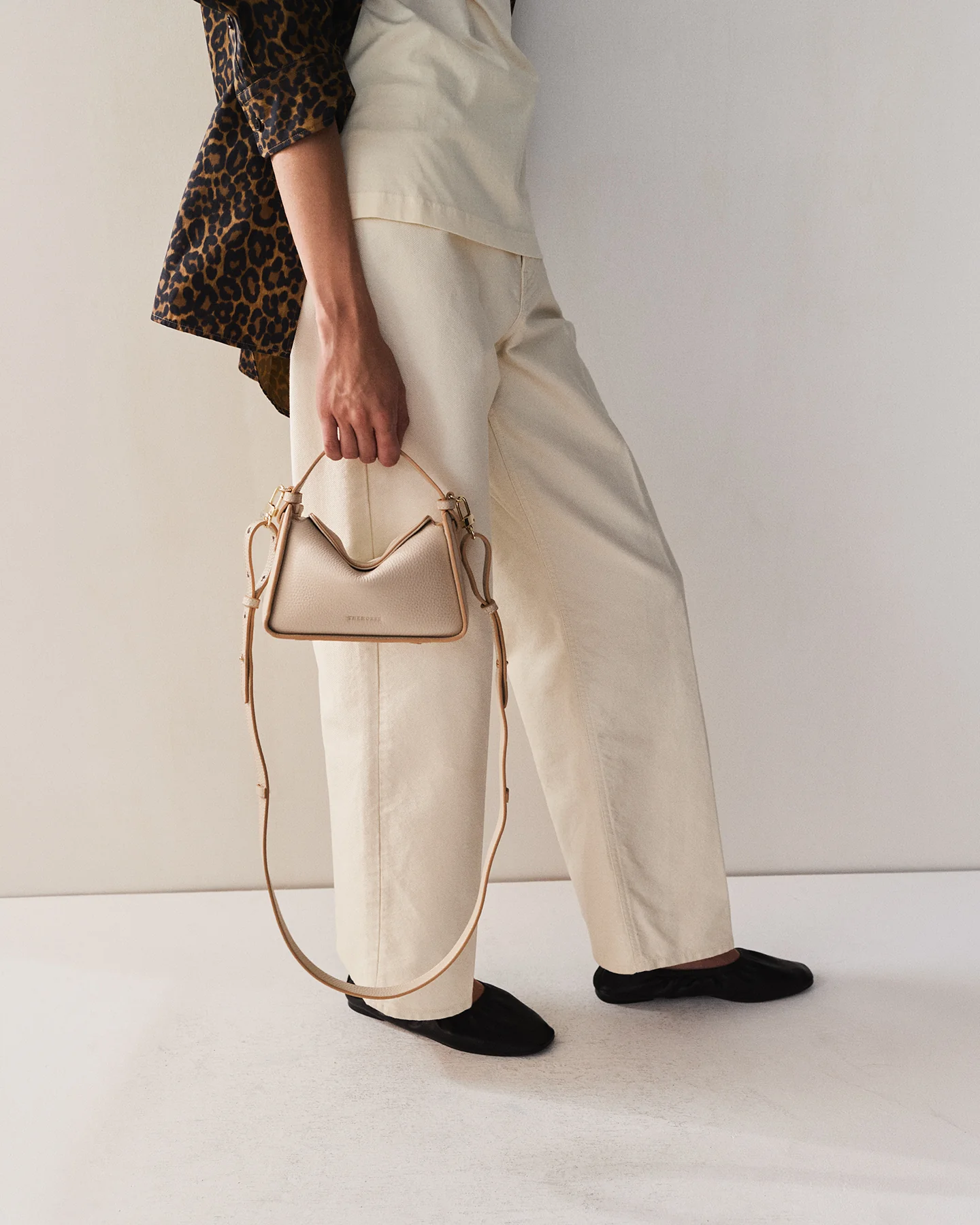 Mini Clementine Bag: Oat with Gold - Image 8